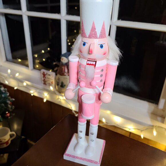 Pink Christmas Nutcracker Soldier Wooden Xmas Holiday Mantel Decoration Statue - Picture 1 of 8